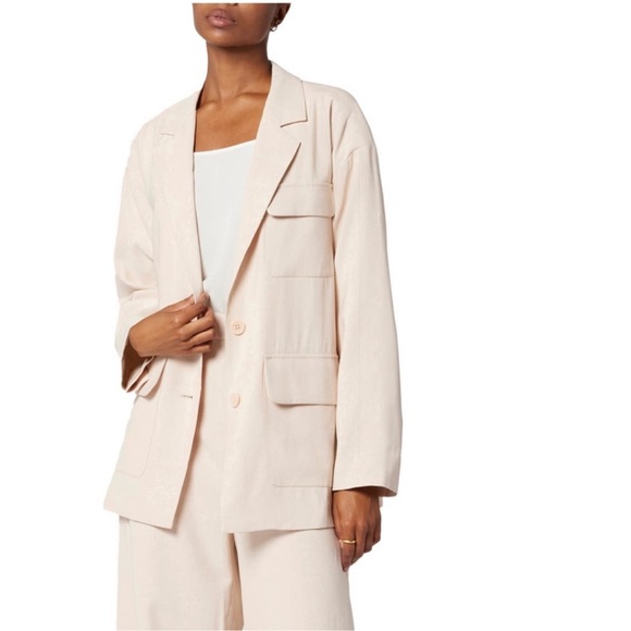 Equipment Aria Jacket Relaxed Fit Flap Pockets in Shifting Sand NWT Size 10